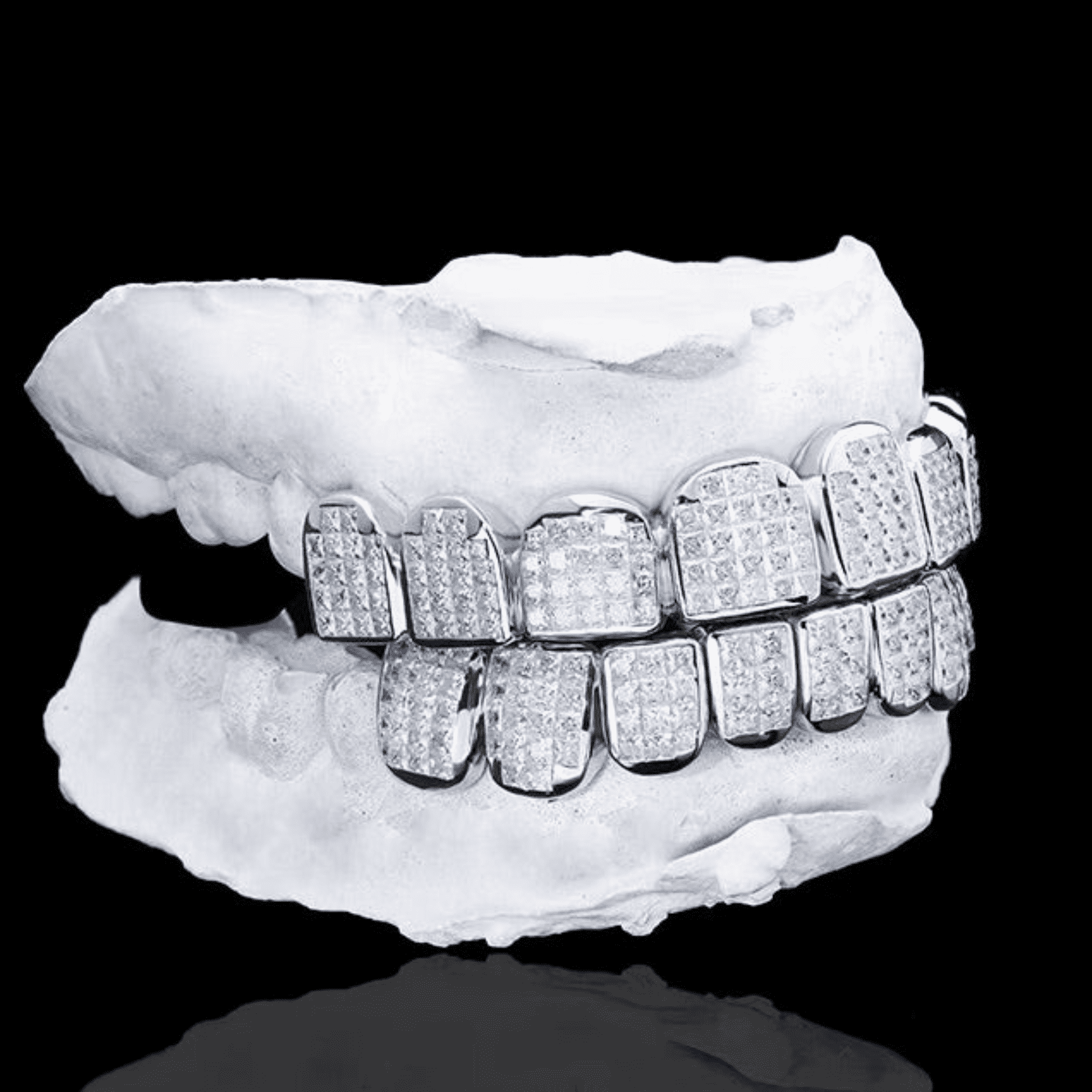 Luxury Moissanite Iced Out Teeth Grillz – Enhanced Sparkle & Clarity Finish - Image 4