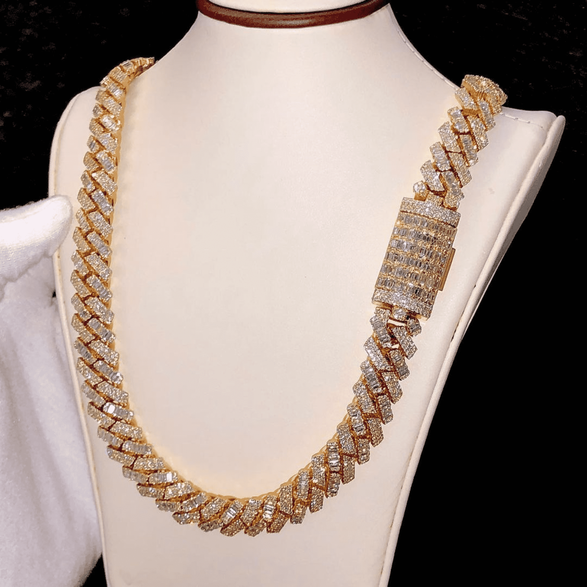 Heavy Silver Diamond Men’s Iced Out Cuban Link Chain Moissanite Chains - Image 3